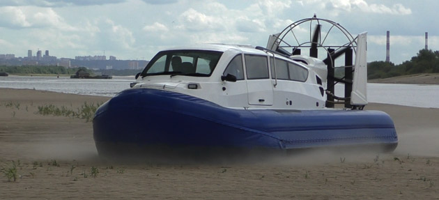 СВП Кайман развивает 60 км/ч на песке Аэролодка хорошо едет по песку