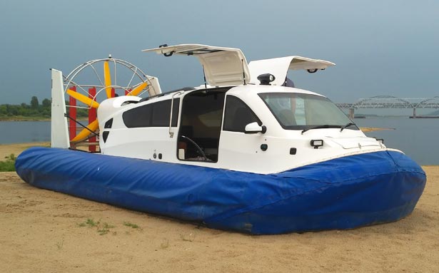 Пассажирское судно на воздушной подушке