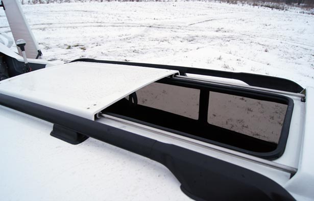 Люк в крыше для стрелка